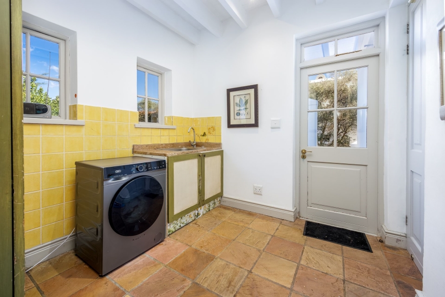 3 Bedroom Property for Sale in Franschhoek Western Cape